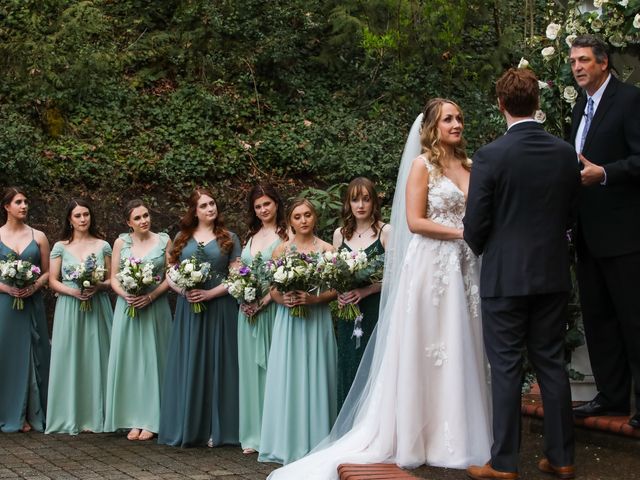 Jordan and Lindsay&apos;s Wedding in Oregon City, Oregon 37