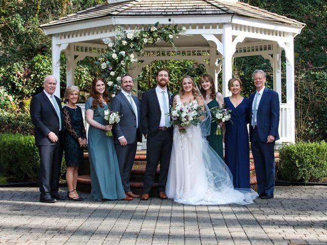 Jordan and Lindsay&apos;s Wedding in Oregon City, Oregon 45