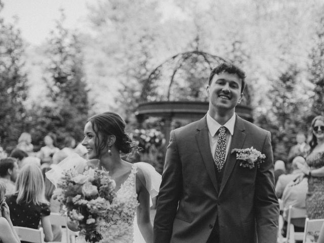 Ellen and Isaac&apos;s Wedding in Elizabethtown, Pennsylvania 12