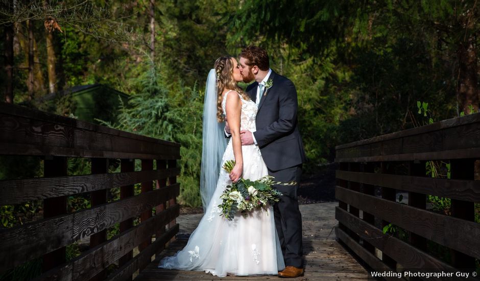 Jordan and Lindsay's Wedding in Oregon City, Oregon