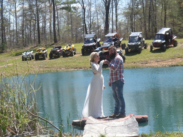Brian and Tiffany&apos;s Wedding in Williamsburg, Kentucky 111