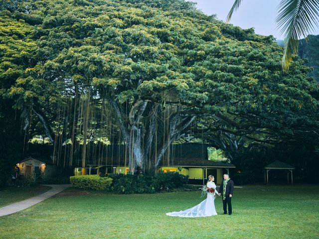 Bella and Larry&apos;s Wedding in Hawaii National Park, Hawaii 20