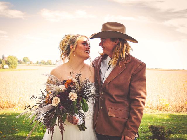 Autumn and Kody&apos;s Wedding in Dexter, Minnesota 10