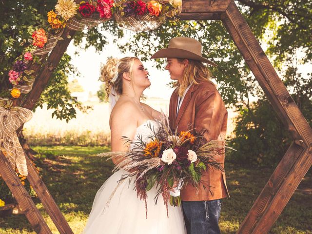 Autumn and Kody&apos;s Wedding in Dexter, Minnesota 11