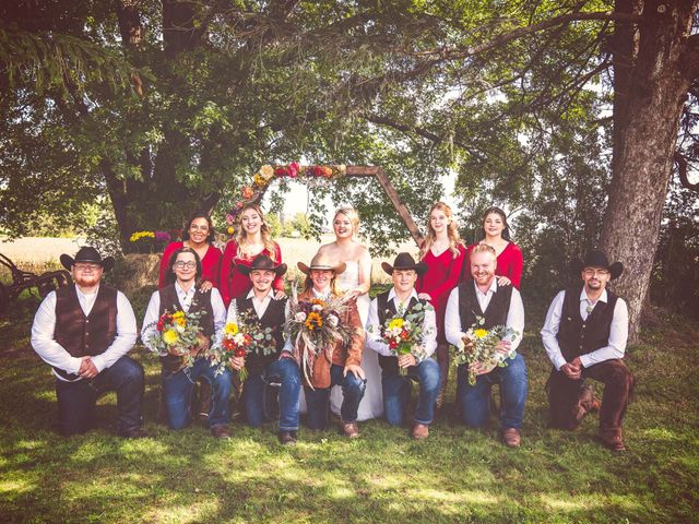 Autumn and Kody&apos;s Wedding in Dexter, Minnesota 15