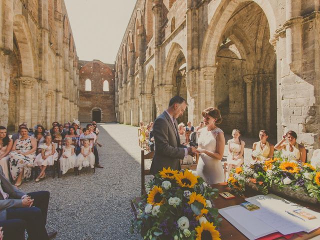 Paul and Laura&apos;s Wedding in Tuscany, Italy 46