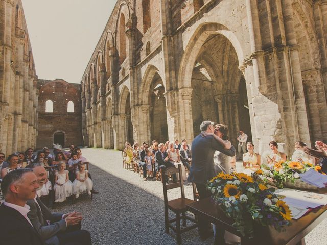 Paul and Laura&apos;s Wedding in Tuscany, Italy 48