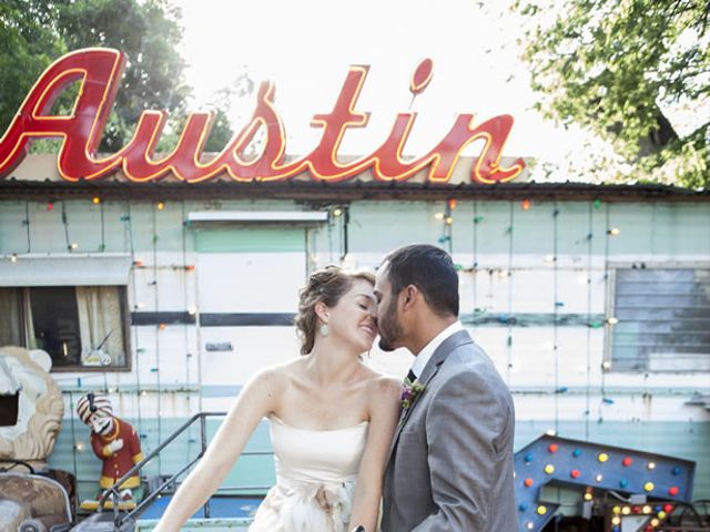 Maloree and Sean&apos;s Wedding in Austin, Texas 18