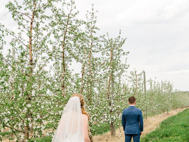 Nick and Haley&apos;s Wedding in La Crescent, Minnesota 5