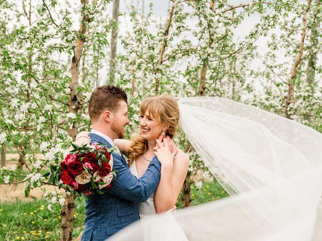 Nick and Haley&apos;s Wedding in La Crescent, Minnesota 9