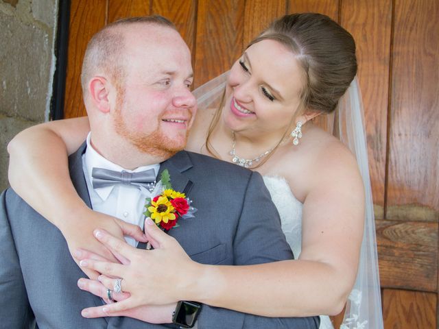 Allyson and Tristan&apos;s Wedding in Tannersville, Pennsylvania 16