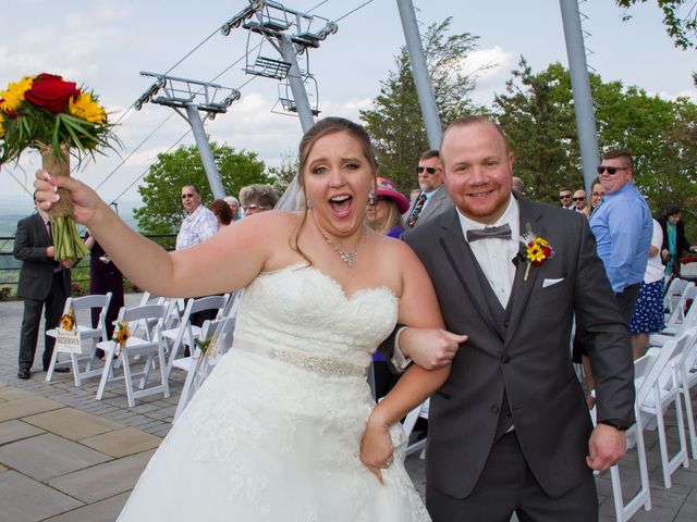Allyson and Tristan&apos;s Wedding in Tannersville, Pennsylvania 27