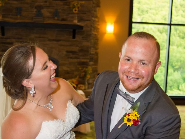 Allyson and Tristan&apos;s Wedding in Tannersville, Pennsylvania 38