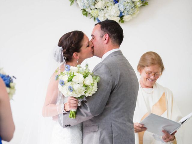 Elizabeth and Mike&apos;s Wedding in Narragansett, Rhode Island 12