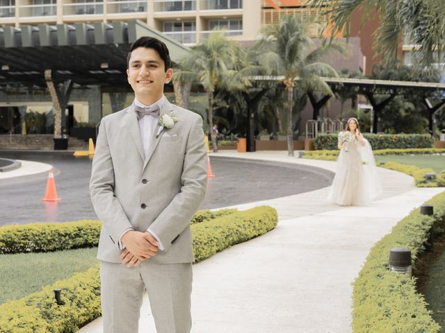 Marcelo and Vania's Wedding in Cancun, Mexico 18