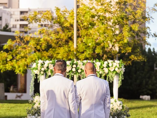 Héctor and Ángel&apos;s Wedding in San Juan, Puerto Rico 12