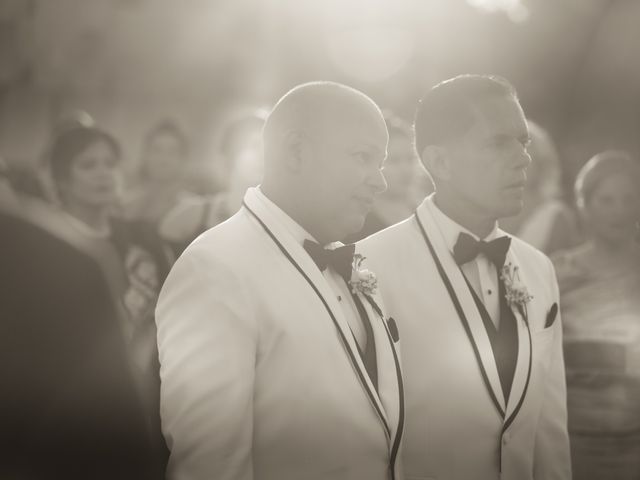 Héctor and Ángel&apos;s Wedding in San Juan, Puerto Rico 14