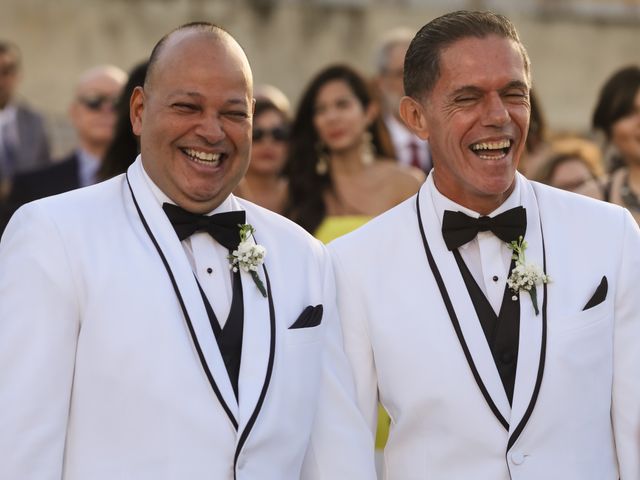 Héctor and Ángel&apos;s Wedding in San Juan, Puerto Rico 34