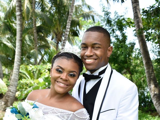 Elvin  and Valencia &apos;s Wedding in Nassau, Bahamas 4