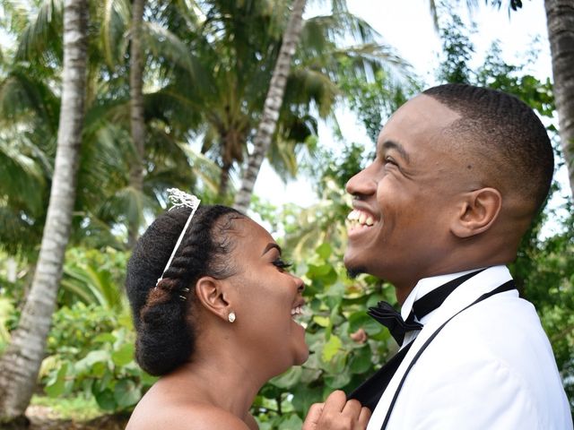 Elvin  and Valencia &apos;s Wedding in Nassau, Bahamas 6