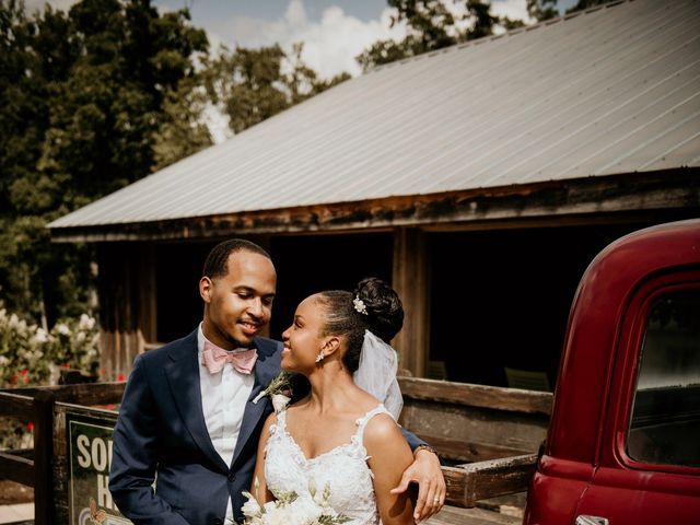 Avery and Sydnee&apos;s Wedding in Pigeon Forge, Tennessee 15