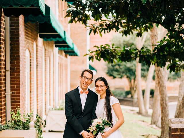 Emily and Paul&apos;s Wedding in Greeneville, Tennessee 8