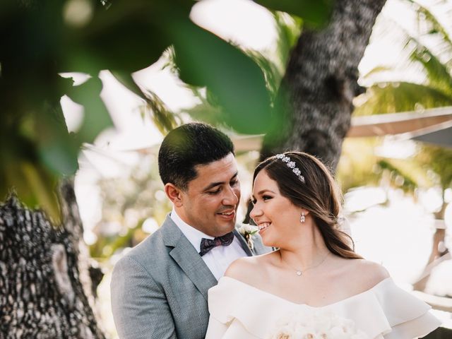 Raiza and Juan&apos;s Wedding in San Juan, Puerto Rico 33