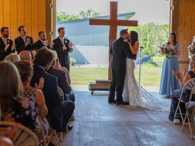 Clayton and Alex&apos;s Wedding in Saint Louis, Missouri 10