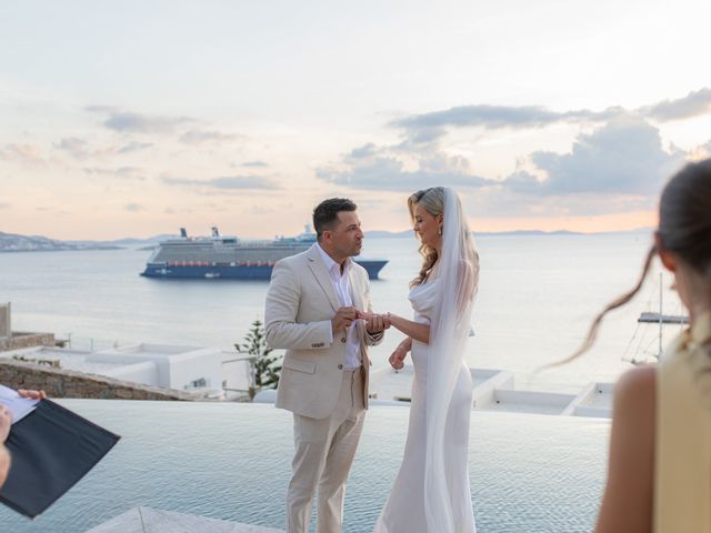 Kristie and Jason&apos;s Wedding in Mykonos, Greece 31