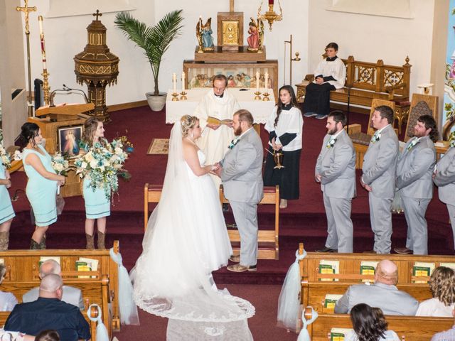 Allen and Megan&apos;s Wedding in Salisbury, Missouri 32