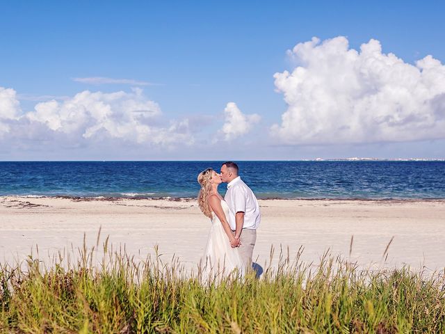 Cory and Meghan&apos;s Wedding in Cancun, Mexico 29