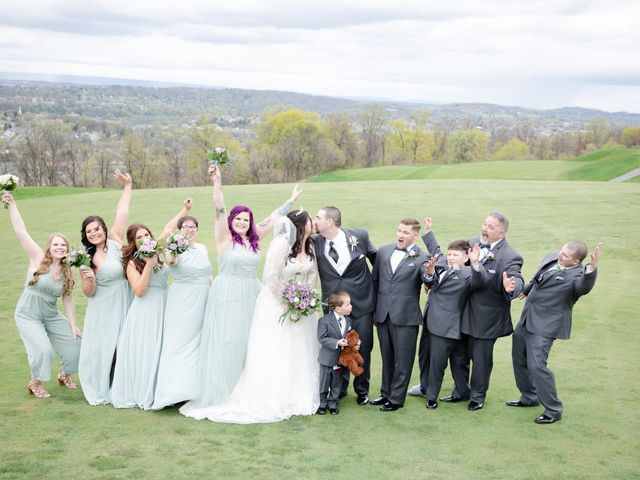 Zach and Chelsea&apos;s Wedding in Easton, Pennsylvania 28