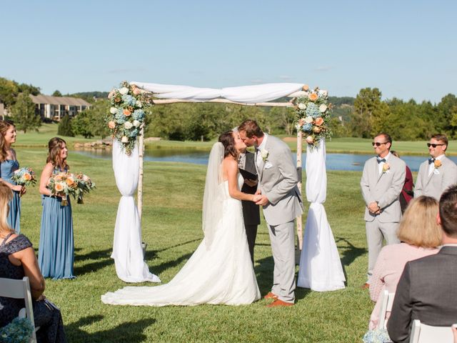 Jessica and Brett&apos;s Wedding in Camdenton, Missouri 64
