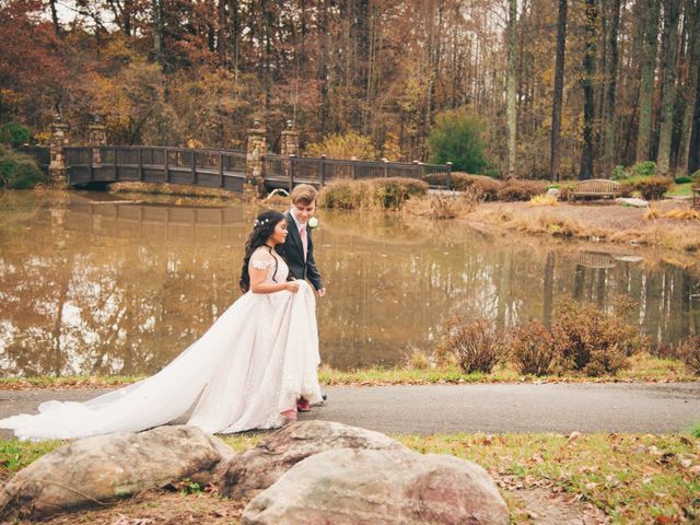 Anne and Johnathan&apos;s Wedding in High Point, North Carolina 27