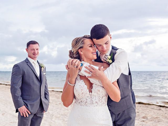 Mike and Karen's Wedding in Cancun, Mexico 18