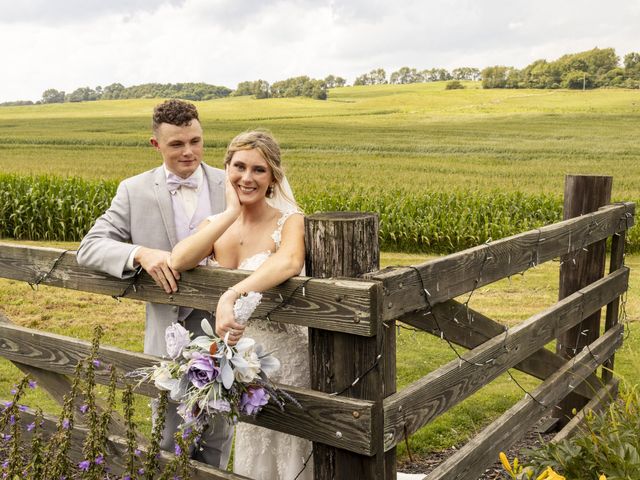 Wyatt and Brittany&apos;s Wedding in Danville, Ohio 22