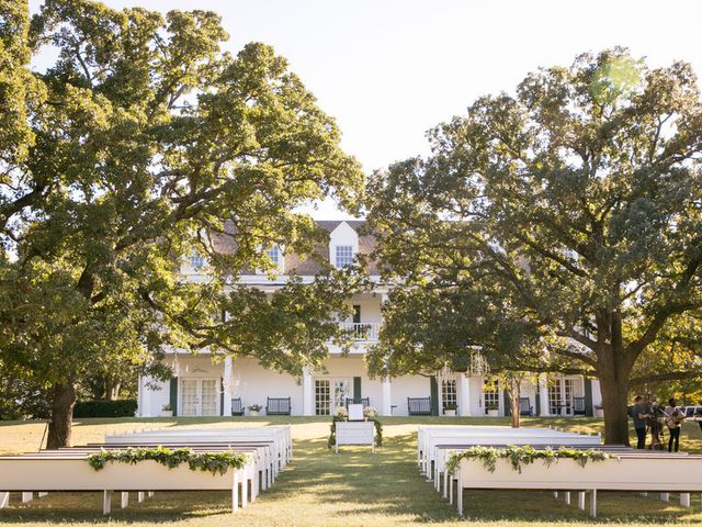 Tiffany and Chip&apos;s Wedding in Pilot Point, Texas 15