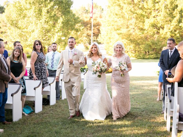 Tiffany and Chip&apos;s Wedding in Pilot Point, Texas 18