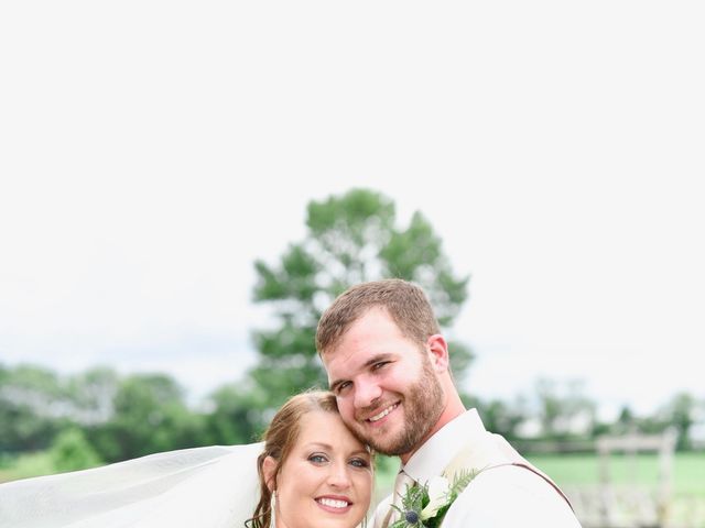 Levi and Melissa&apos;s Wedding in Veedersburg, Indiana 23