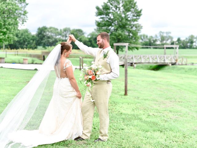 Levi and Melissa&apos;s Wedding in Veedersburg, Indiana 25