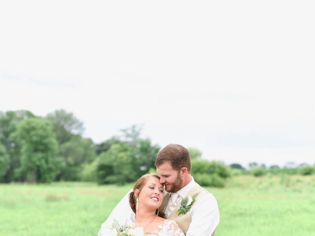 Levi and Melissa&apos;s Wedding in Veedersburg, Indiana 28