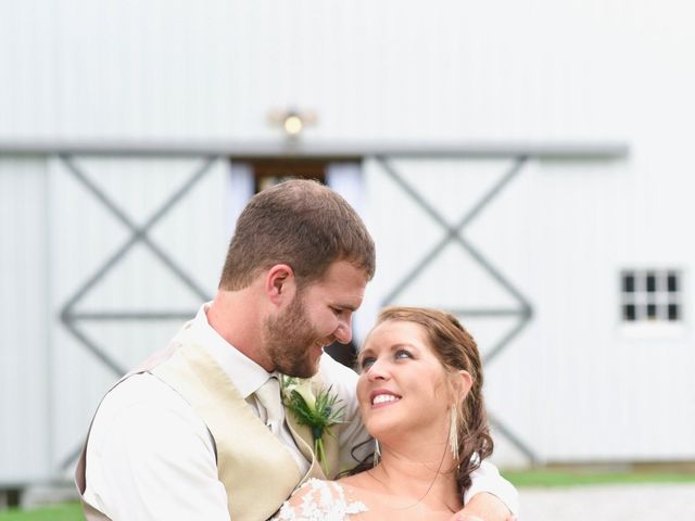 Levi and Melissa&apos;s Wedding in Veedersburg, Indiana 41
