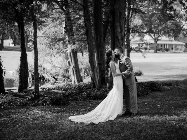 Kristopher and Rebecca&apos;s Wedding in Friendsville, Tennessee 26