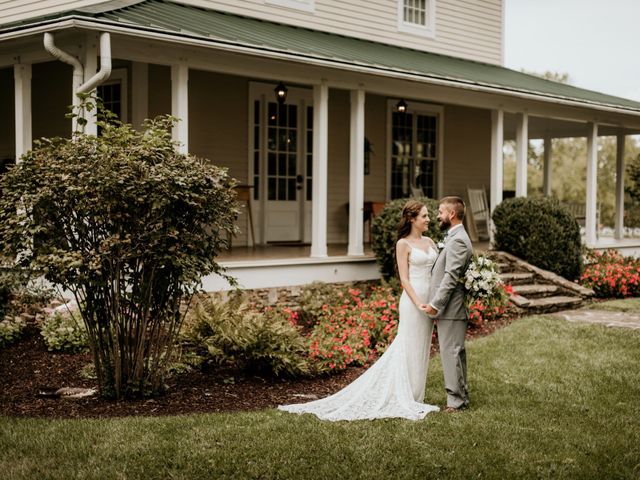 Kristopher and Rebecca&apos;s Wedding in Friendsville, Tennessee 102