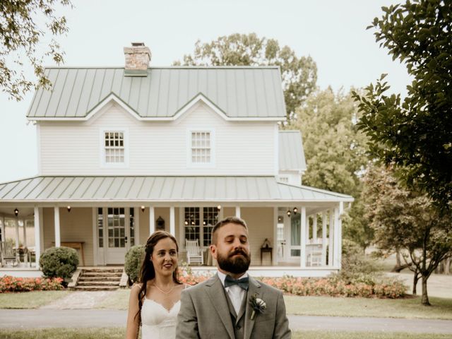 Kristopher and Rebecca&apos;s Wedding in Friendsville, Tennessee 119