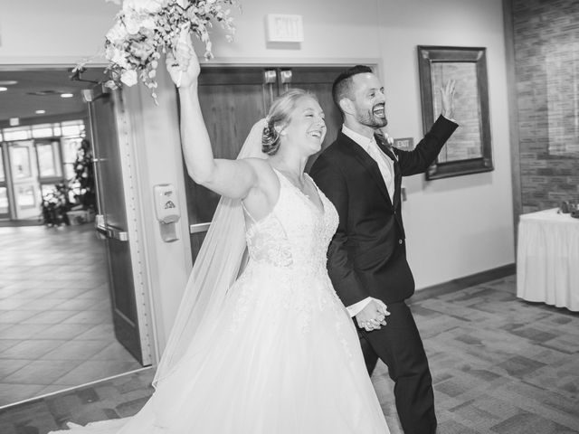 Greg and Amy&apos;s Wedding in Pittsburgh, Pennsylvania 4