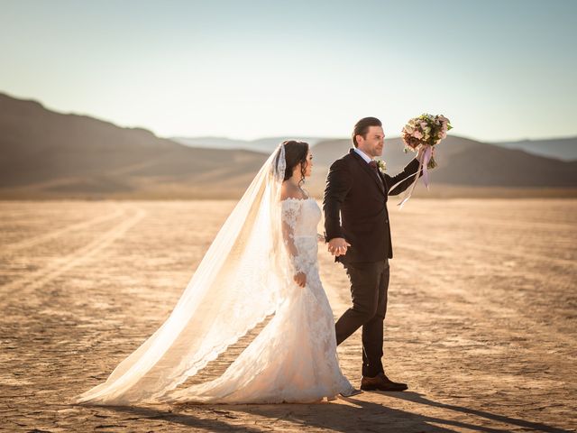 Scott and Victoria&apos;s Wedding in Las Vegas, Nevada 25