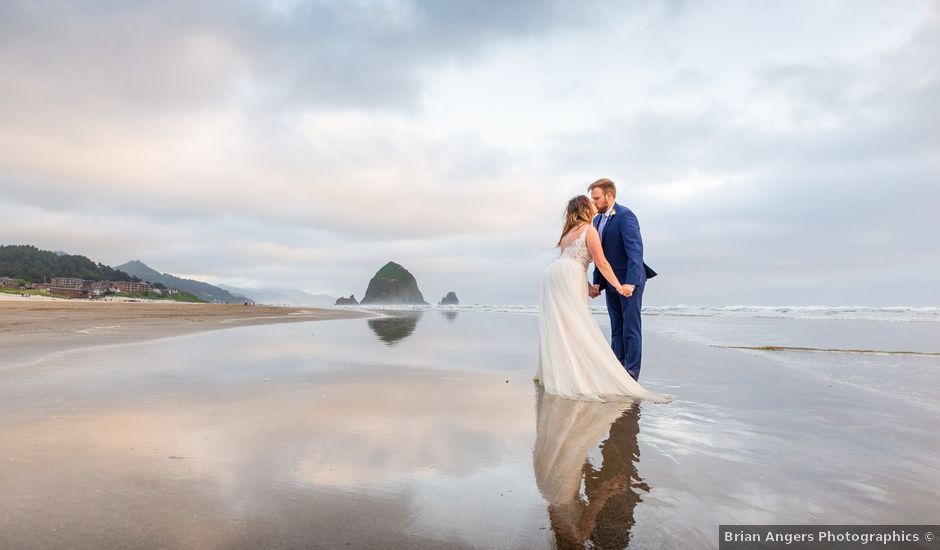 Porter and Emily's Wedding in Cannon Beach, Oregon