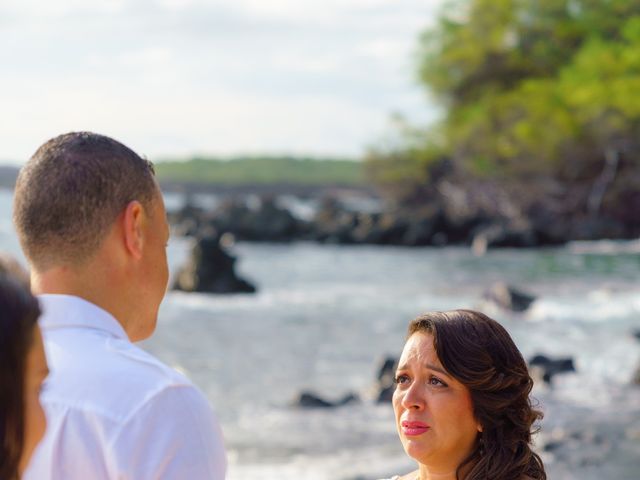 Tiffany and Anthony&apos;s Wedding in Kihei, Hawaii 11