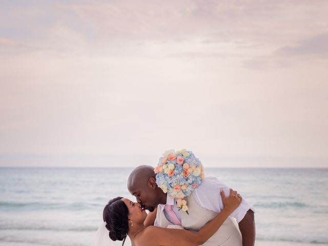 Adriel and Vanessa&apos;s Wedding in Miramar Beach, Florida 15
